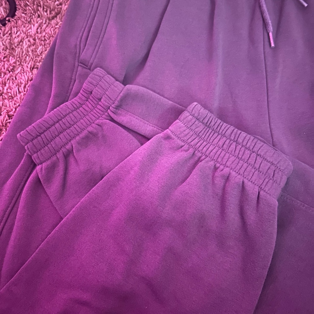 sweatpants